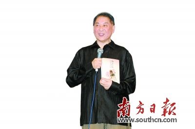  白先勇昨天在香港書(shū)展上亮相。